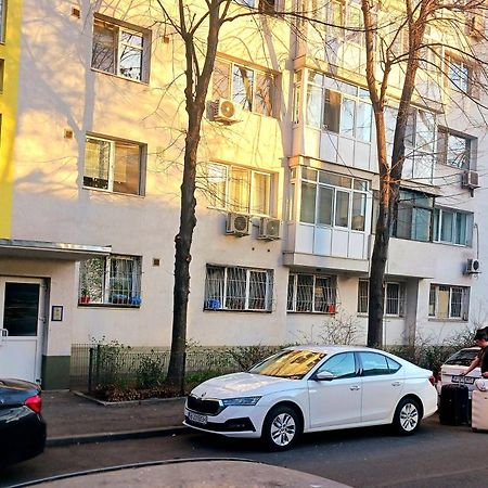 The House In The Park Bucharest Apartment Екстериор снимка