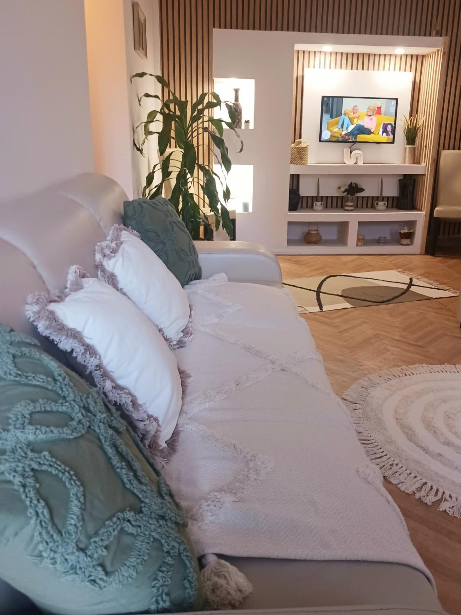 The House In The Park Bucharest Apartment Екстериор снимка