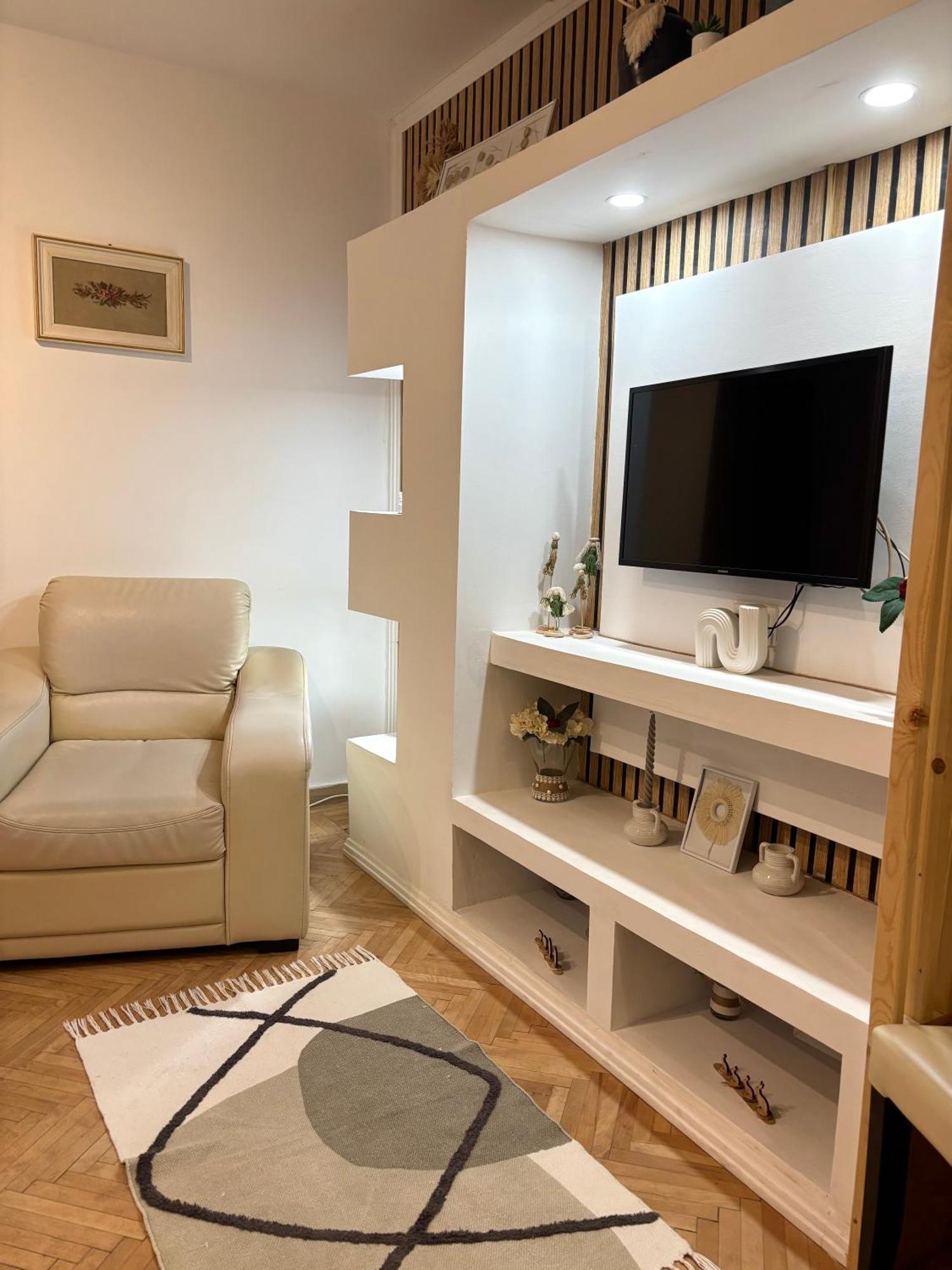 The House In The Park Bucharest Apartment Екстериор снимка